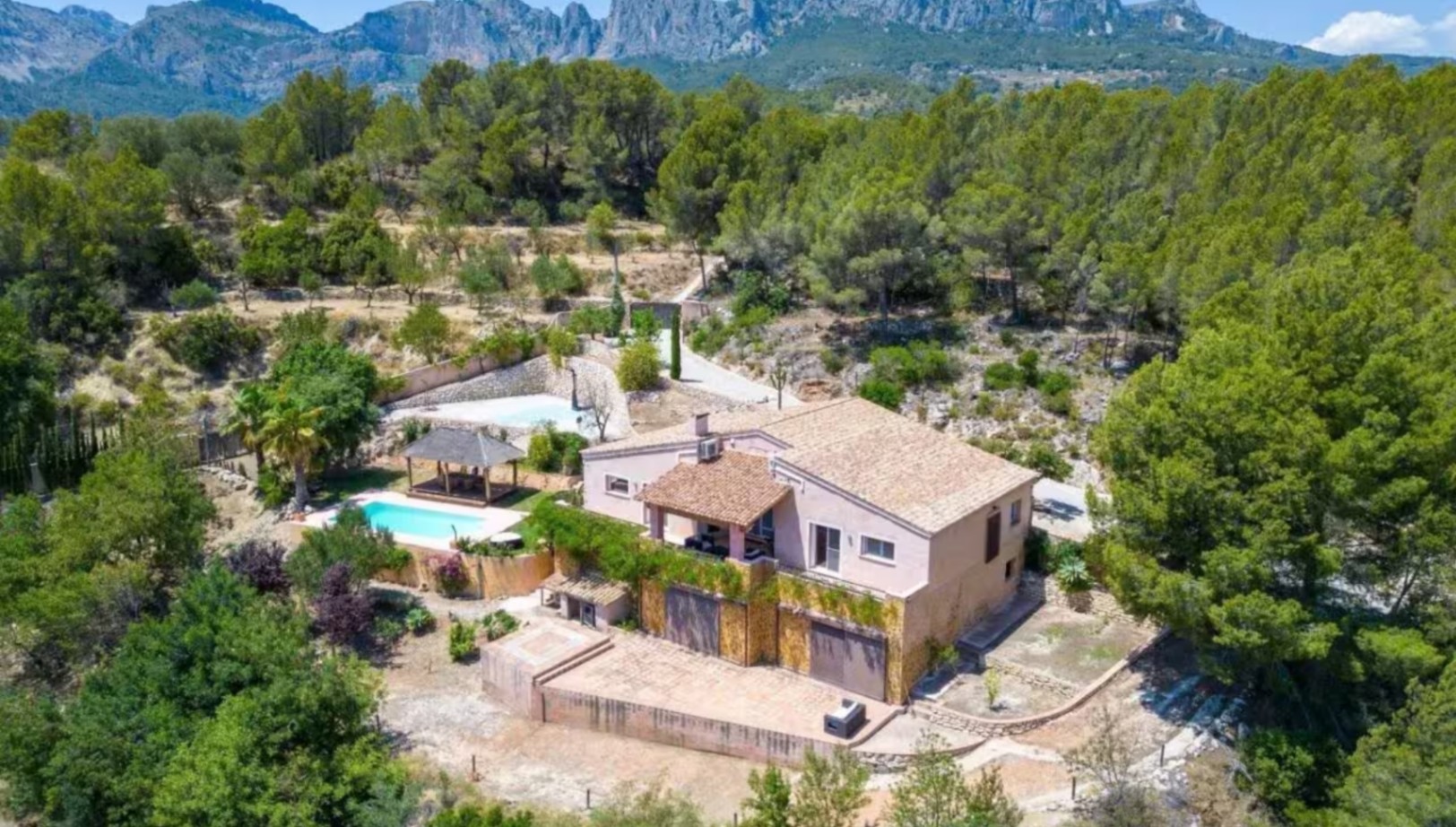 CC1264 - Spectaculaire Finca of Luxe Villa tussen de Zee en de Bergen tussen Guadalest en Callosa d'en Sarrià